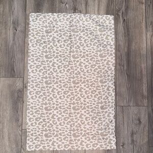Leopard Print Pillow Cover - Gray and White